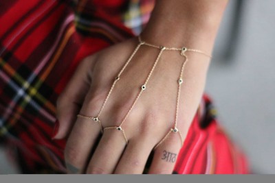 Üç Parmak Şahmeran - REİS